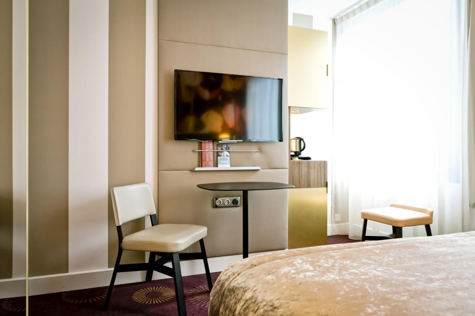 Classic Twin Room